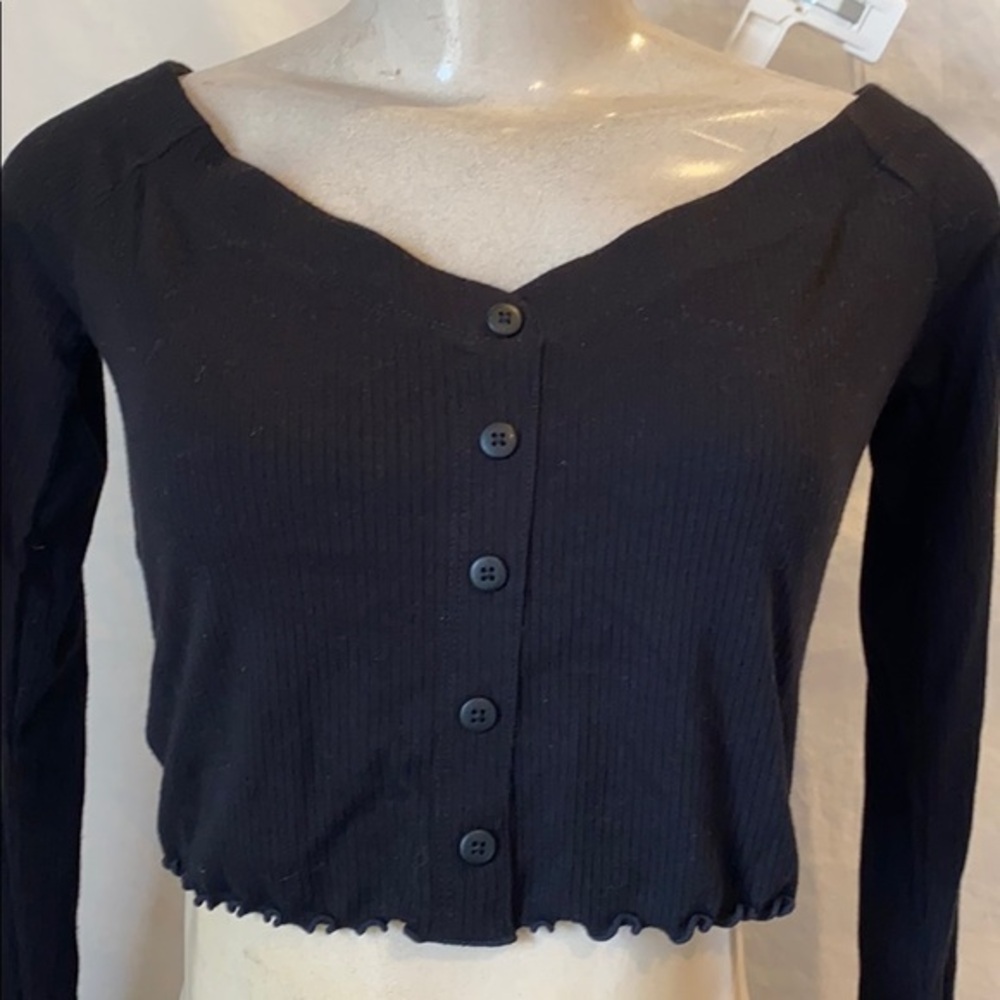 Forever 21 Off Shoulder Black Crop Top size M